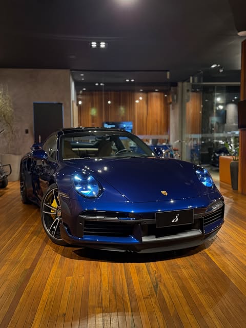 PORSCHE 911 TURBO S - Imagem 2