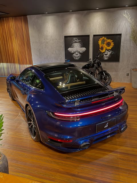 PORSCHE 911 TURBO S - Imagem 11