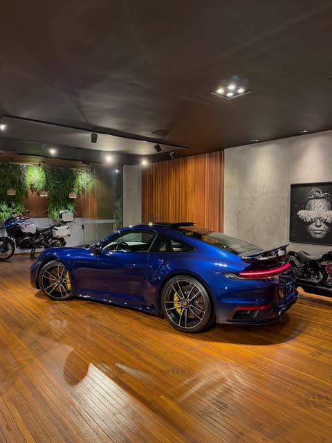 PORSCHE 911 TURBO S - Imagem 3