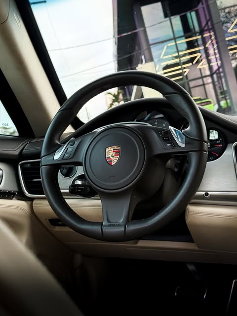 PORSCHE PANAMERA S - Imagem 9