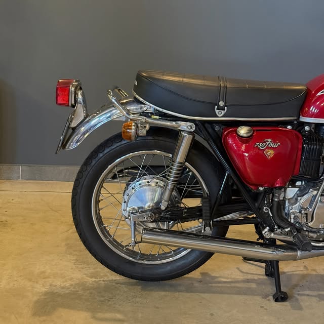 HONDA CB 750 FOUR - Imagem 4