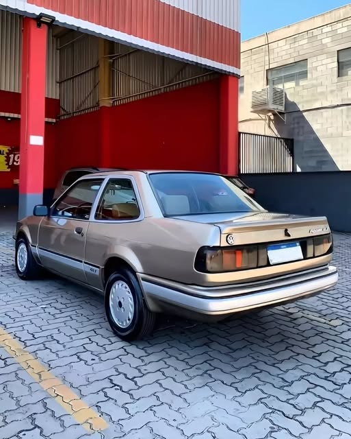VOLKSWAGEN APOLLO - Imagem 3