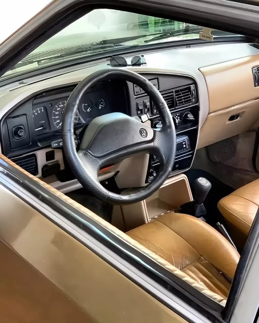 VOLKSWAGEN APOLLO - Imagem 4