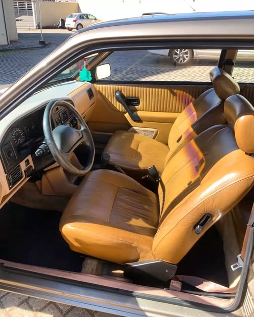 VOLKSWAGEN APOLLO - Imagem 8