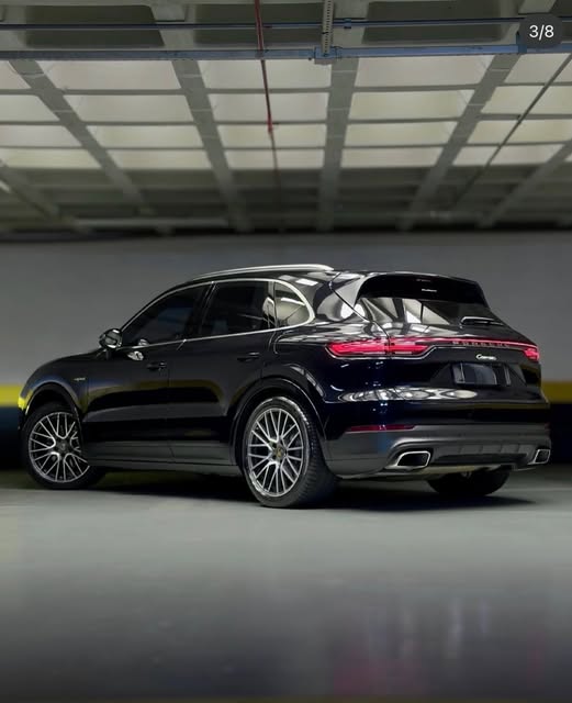 PORSCHE CAYENNE E-HYBRID - Imagem 2