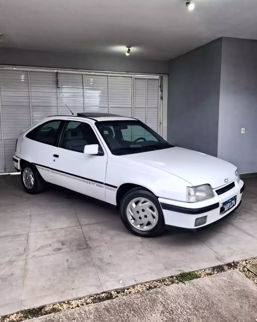CHEVROLET KADETT GSI - Imagem 2
