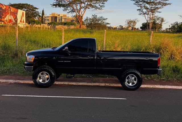 DODGE RAM 2500 SLT - Imagem 1
