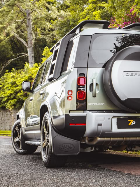 LAND ROVER DEFENDER 110 SE - Imagem 2