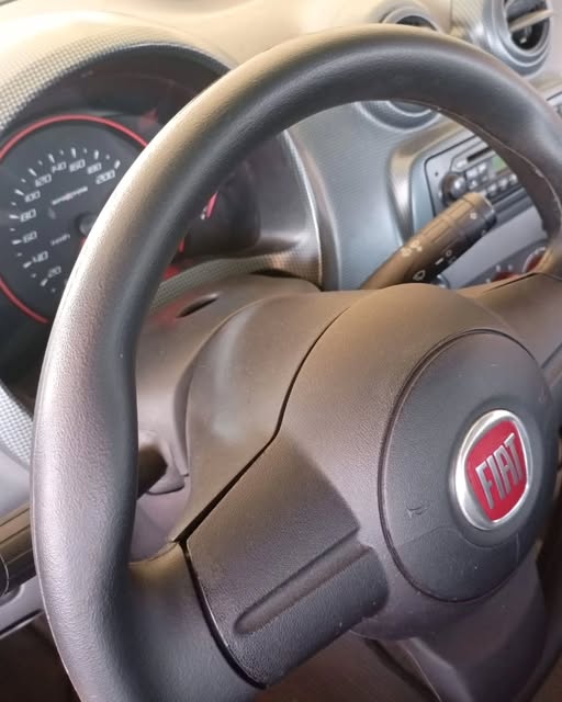 FIAT UNO SPORTING - Imagem 3