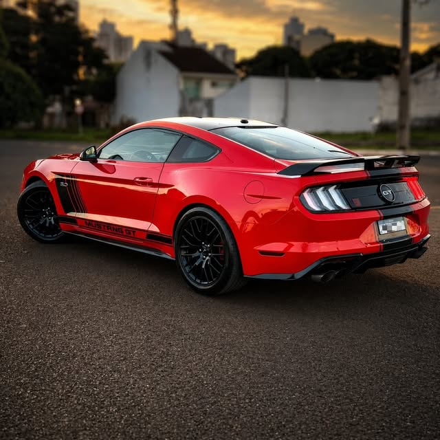 FORD MUSTANG - Imagem 2