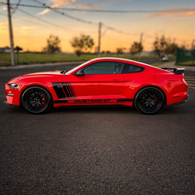 FORD MUSTANG - Imagem 9
