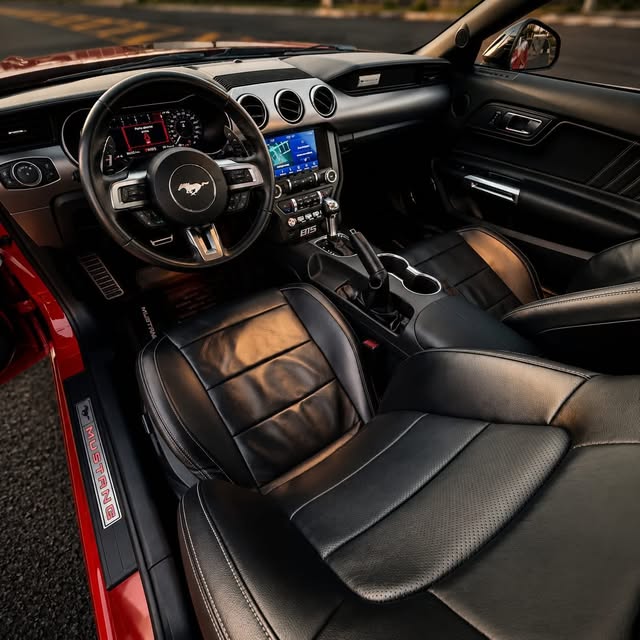 FORD MUSTANG - Imagem 10