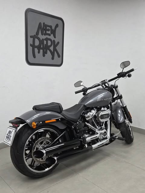 HARLEY-DAVIDSON SOFTAIL BREAKOUT - Imagem 1