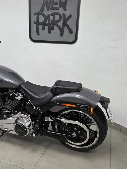 HARLEY-DAVIDSON SOFTAIL BREAKOUT - Imagem 13