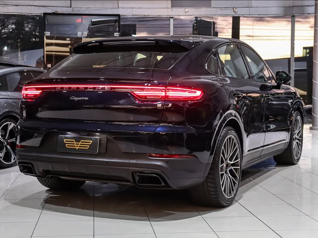 PORSCHE CAYENNE E-HYBRID - Imagem 3