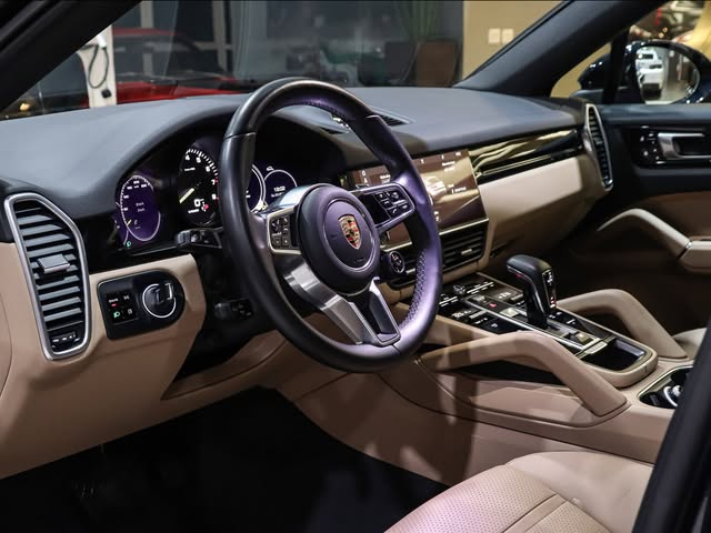 PORSCHE CAYENNE E-HYBRID - Imagem 6