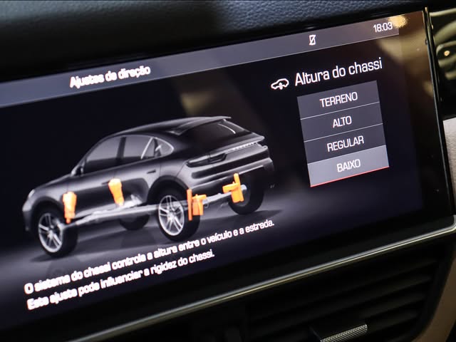 PORSCHE CAYENNE E-HYBRID - Imagem 9