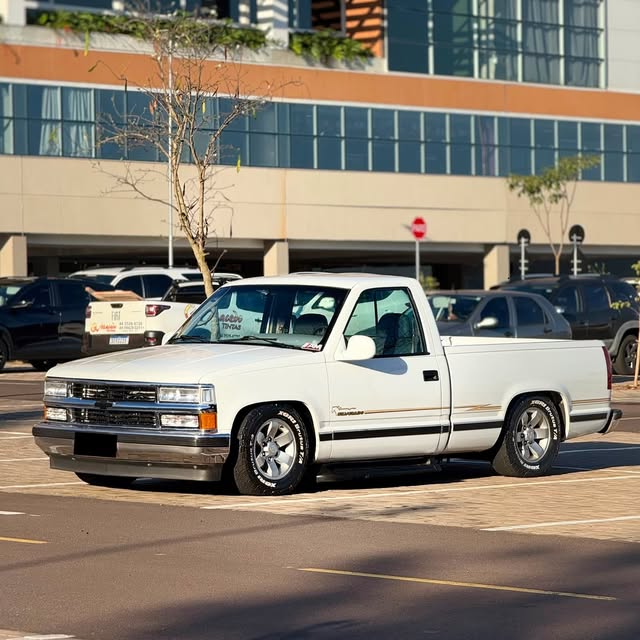CHEVROLET SILVERADO - Imagem 1