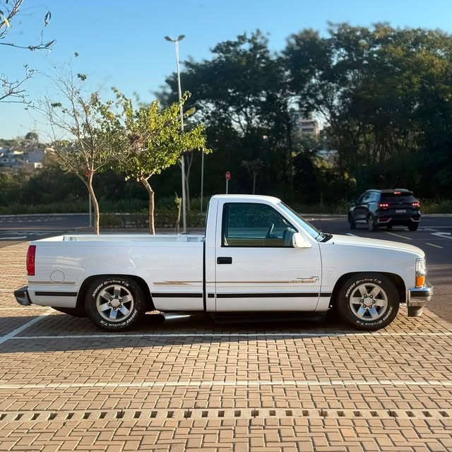 CHEVROLET SILVERADO - Imagem 4