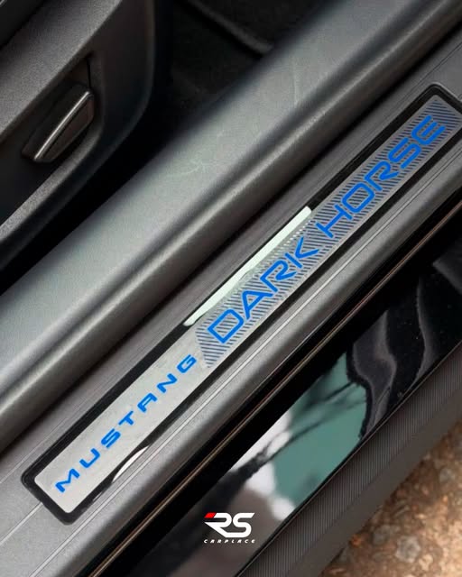 FORD MUSTANG DARK HORSE - Imagem 6