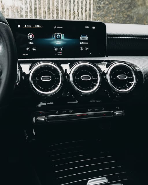 MERCEDES-BENZ A250 SPORT - Imagem 5