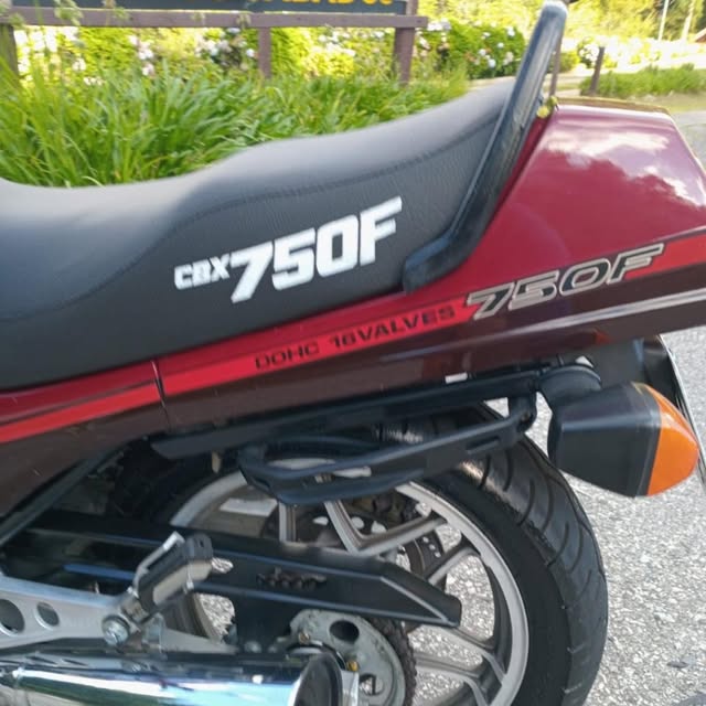 HONDA CBX 750 FOUR - Imagem 7