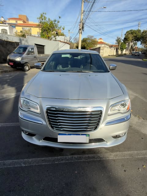 CHRYSLER 300C - Imagem 2