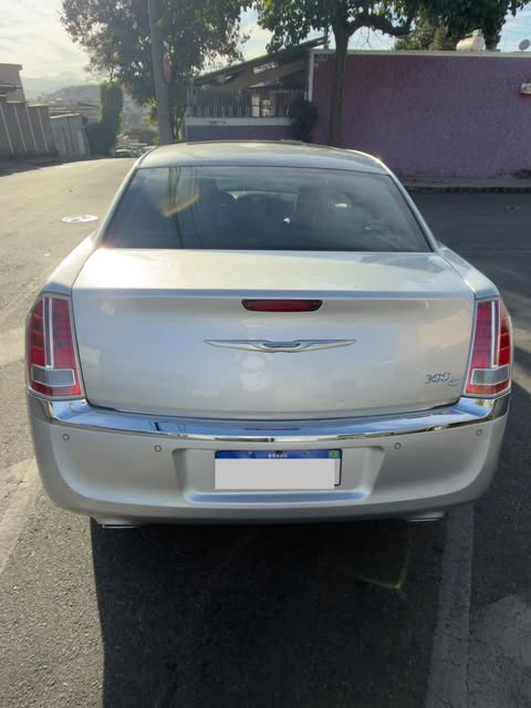 CHRYSLER 300C - Imagem 3