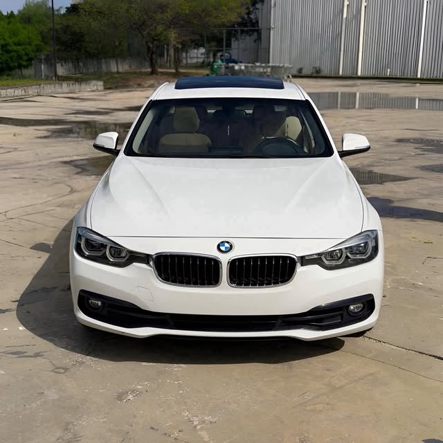 BMW 320I SPORT GP - Imagem 4
