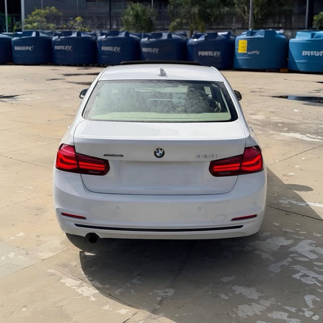 BMW 320I SPORT GP - Imagem 5