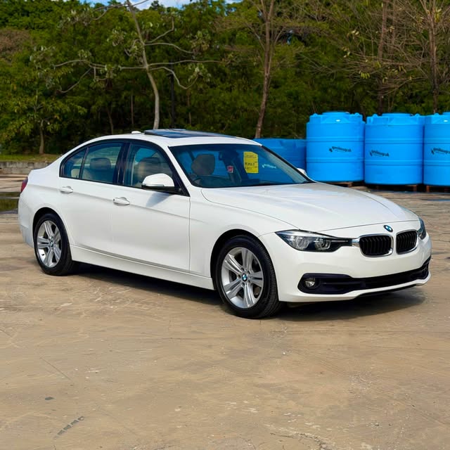 BMW 320I SPORT GP - Imagem 6