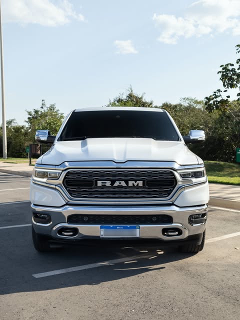 RAM 1500 LIMITED - Imagem 2