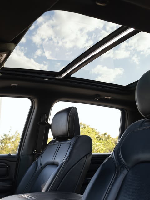 RAM 1500 LIMITED - Imagem 7