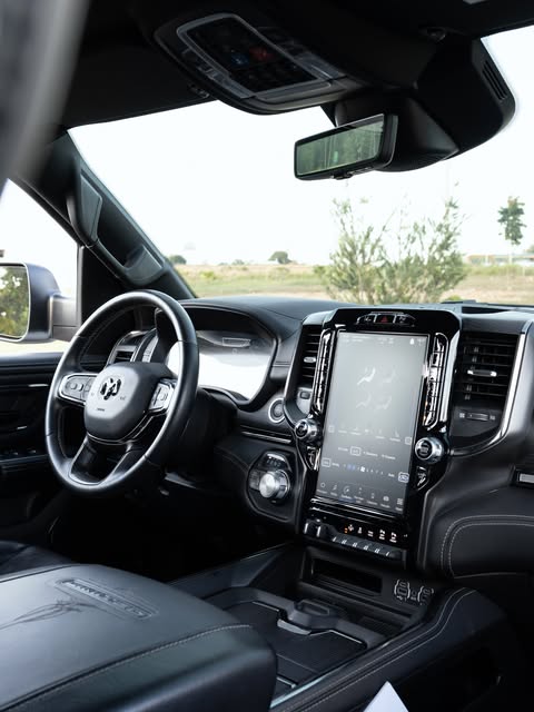 RAM 1500 LIMITED - Imagem 10