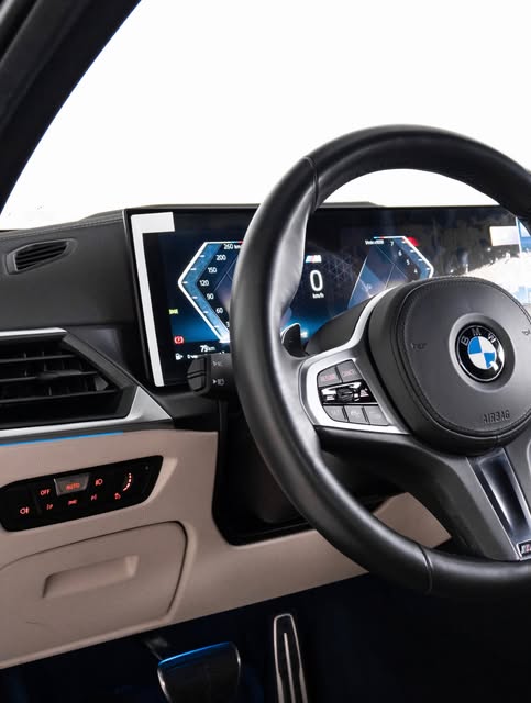 BMW 320I M SPORT - Imagem 3