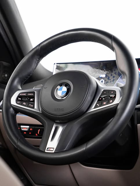 BMW 320I M SPORT - Imagem 9