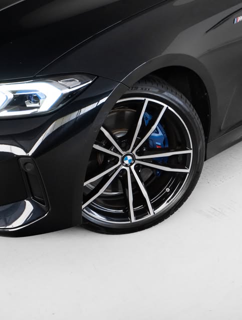 BMW 320I M SPORT - Imagem 10
