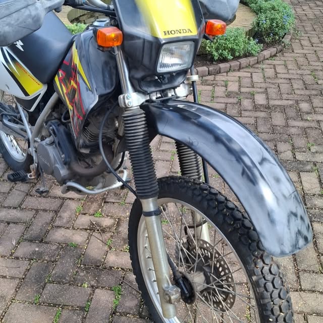 HONDA XR 200 R - Imagem 14