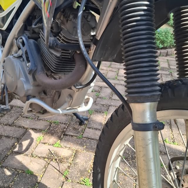 HONDA XR 200 R - Imagem 15