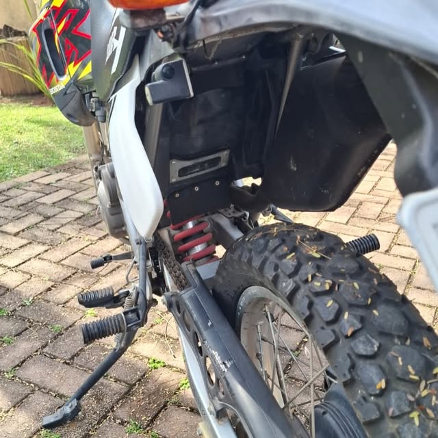 HONDA XR 200 R - Imagem 5