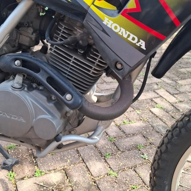HONDA XR 200 R - Imagem 8
