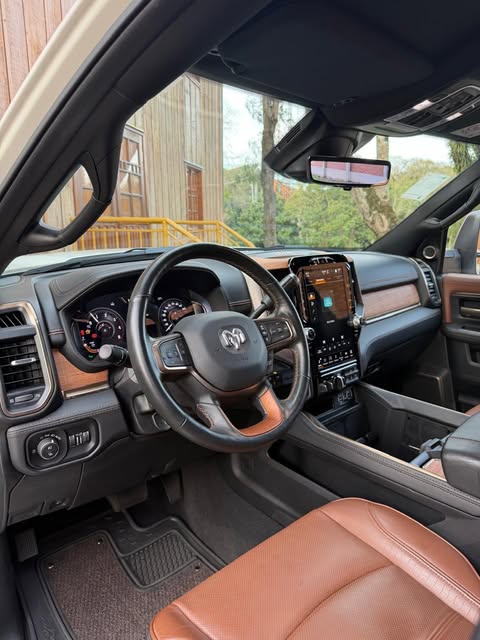 RAM 3500 LONGHORN - Imagem 14
