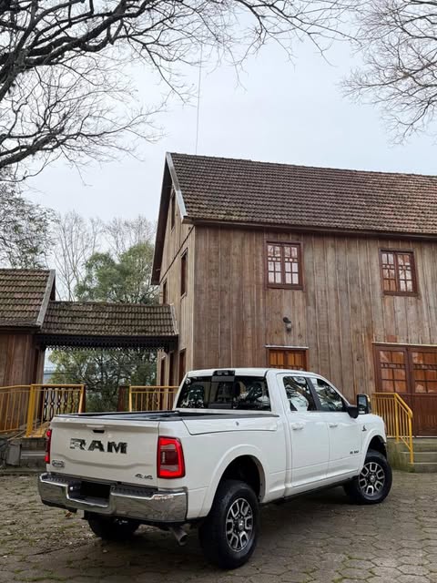 RAM 3500 LONGHORN - Imagem 3