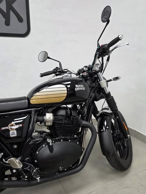 ROYAL ENFIELD INTERCEPTOR - Imagem 3