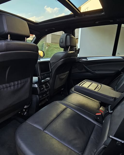 BMW X5 - Imagem 12