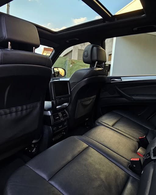 BMW X5 - Imagem 14