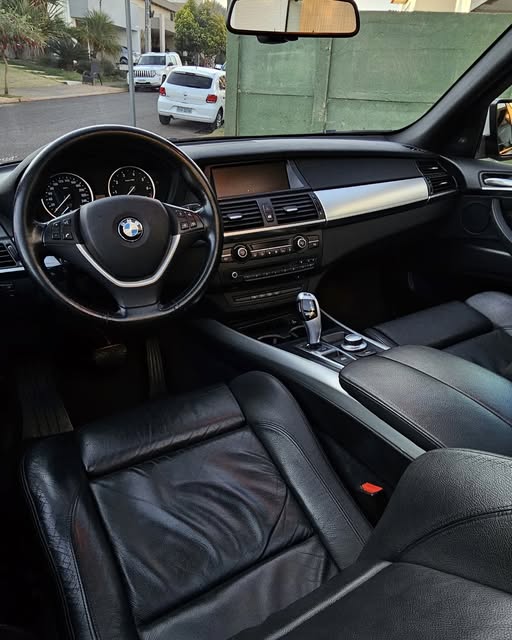 BMW X5 - Imagem 15