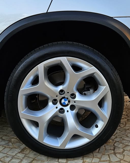 BMW X5 - Imagem 9