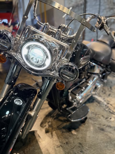 HARLEY-DAVIDSON HERITAGE CLASSIC 114 - Imagem 7