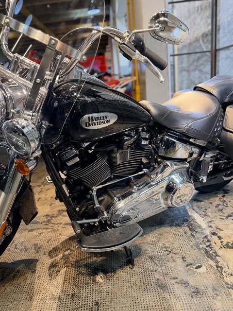 HARLEY-DAVIDSON HERITAGE CLASSIC 114 - Imagem 8